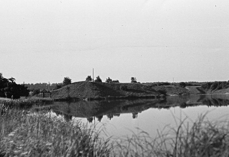 Vaizdas:Muro Strevininku piliakalnis is PV puses 1971 m LIIR.jpg