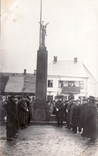 Vaizdas:Laisvės paminklas 2.jpg